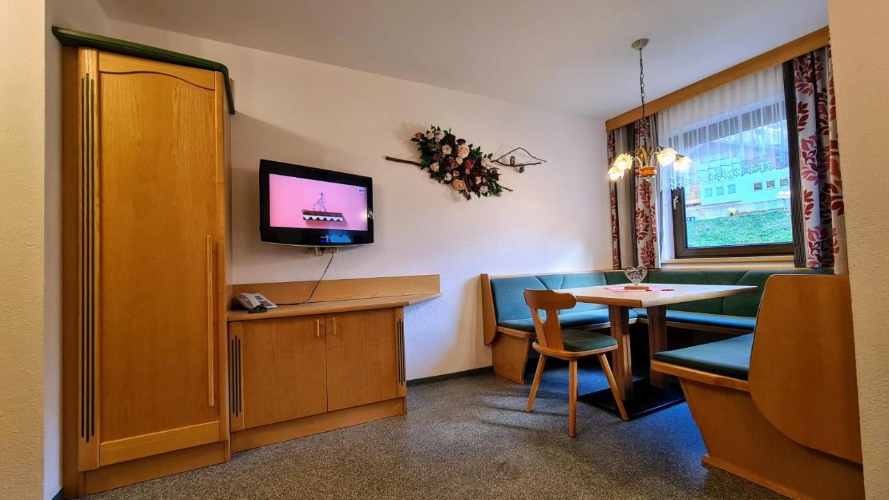 Apart Garni Romantica Galtür Esterno foto